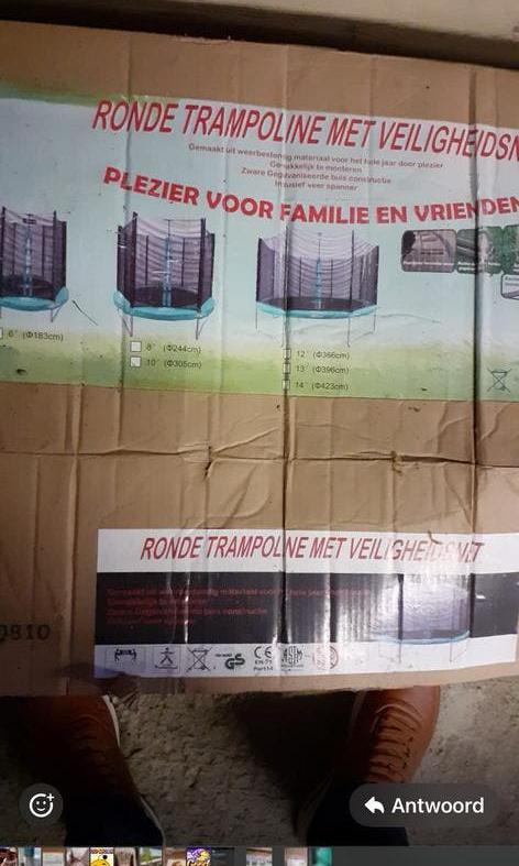 Trampoline maat 305 cm met veiligsheids net, Ophalen, Zo goed als nieuw