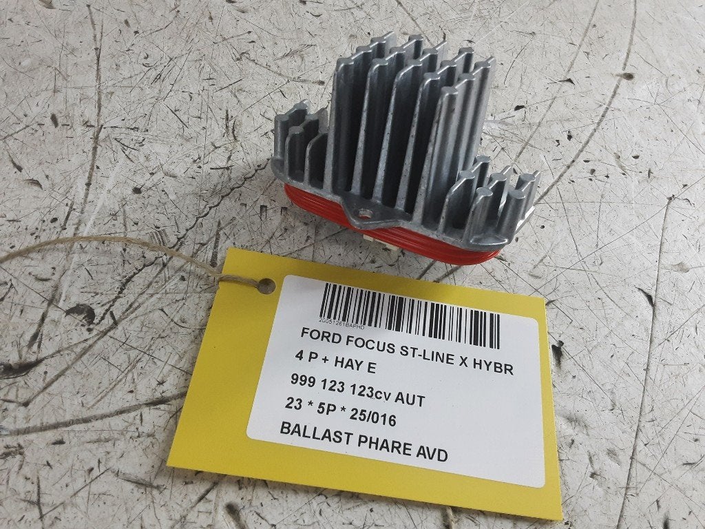 BALLAST DE PHARE XENON DROIT Ford Focus 4 (00219253), Henry-Ford-Straße  1
50735  Köln, DE, Ford-Werke GmbH, Kunden@ford.com, Ford