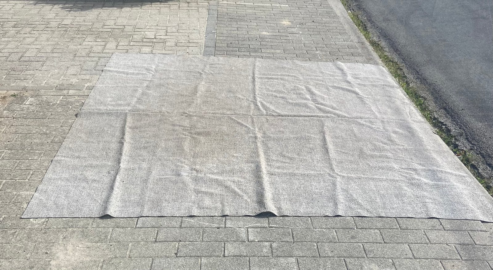 Tapis de sol : tapis de sol de 250 cm par 250 cm, Enlèvement, Comme neuf
