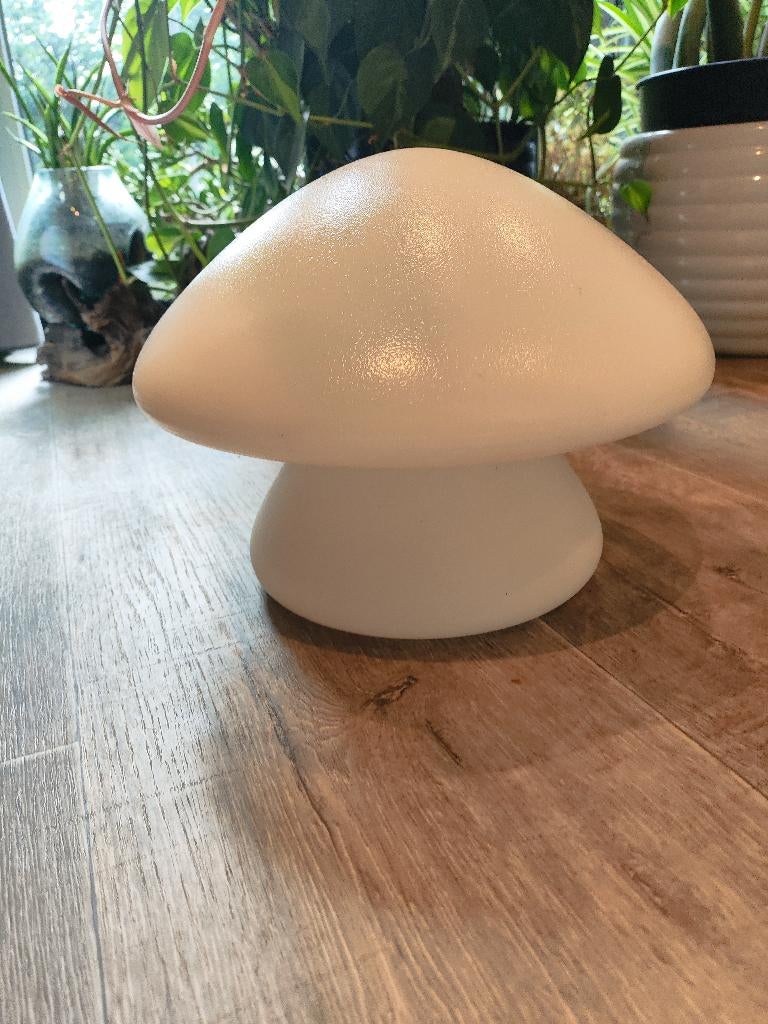 Lampe IKEA Höstfest « Mushroom », Maison & Meubles, Lampes | Lampes de table, Enlèvement ou Envoi