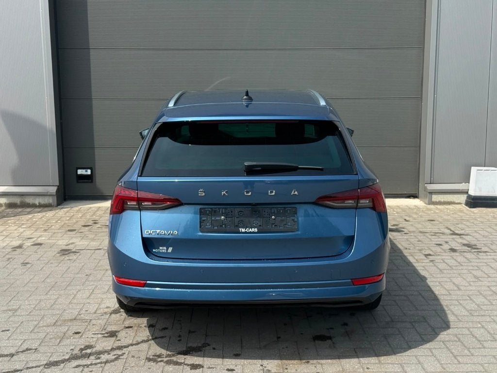 Skoda Octavia benzine camera, Auto's, Voorwielaandrijving, Stof, Blauw, https://public.car-pass.be/vhr/464994e6-8dd9-4df4-8268-29565620d971