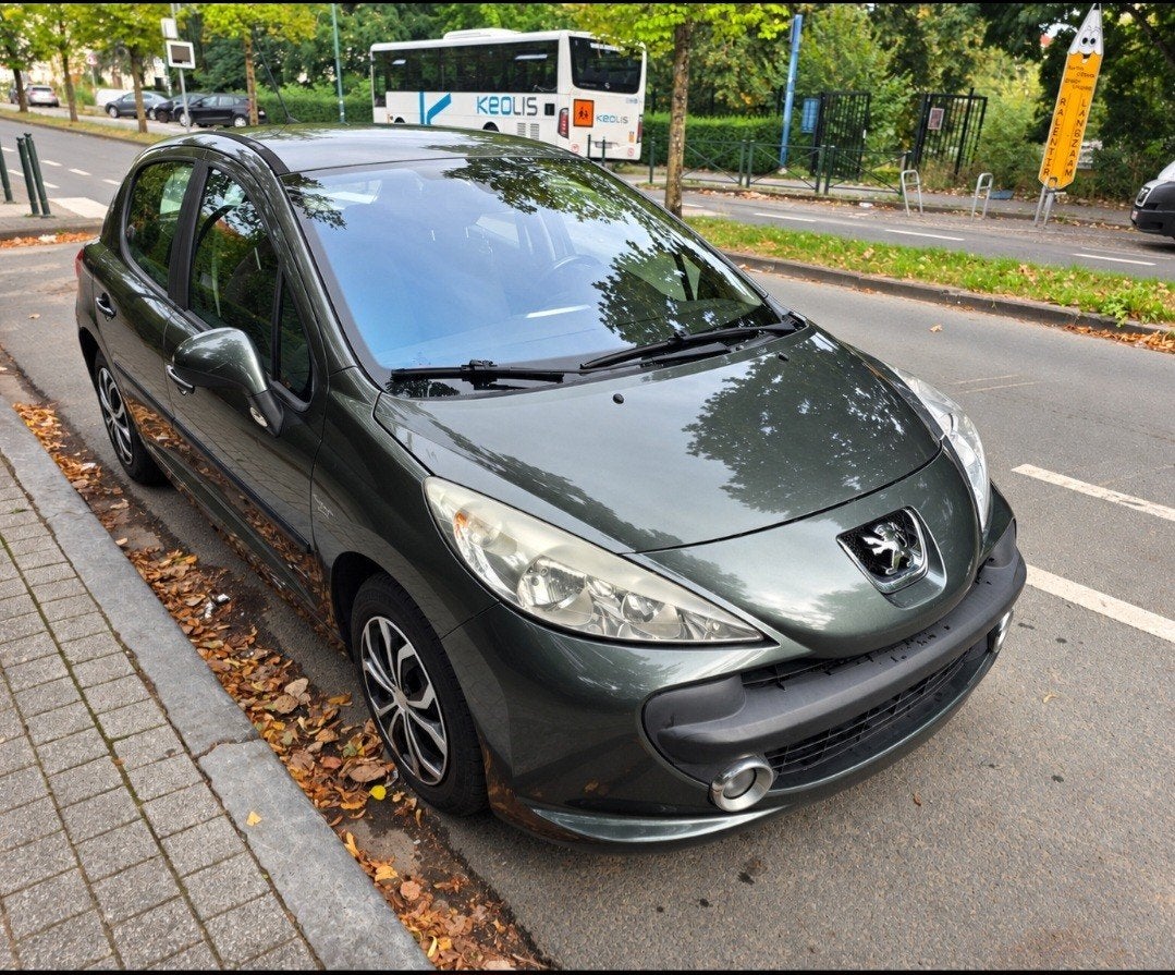 peugeot 207 essence boite automatique  110.000km, Achat, Carnet d'entretien, Noir, 5 portes