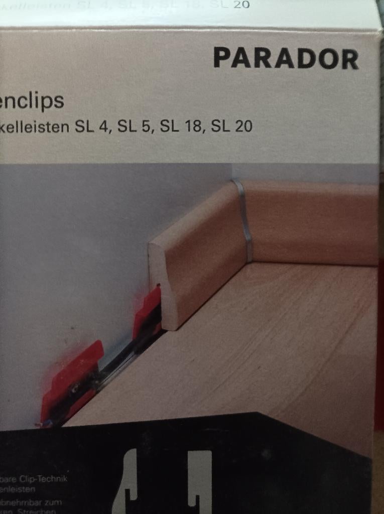 Parador Clip de plinthe rouge pour plinthe SL4 SL18, Enlèvement ou Envoi, Neuf, Autres matériaux, Plinthes