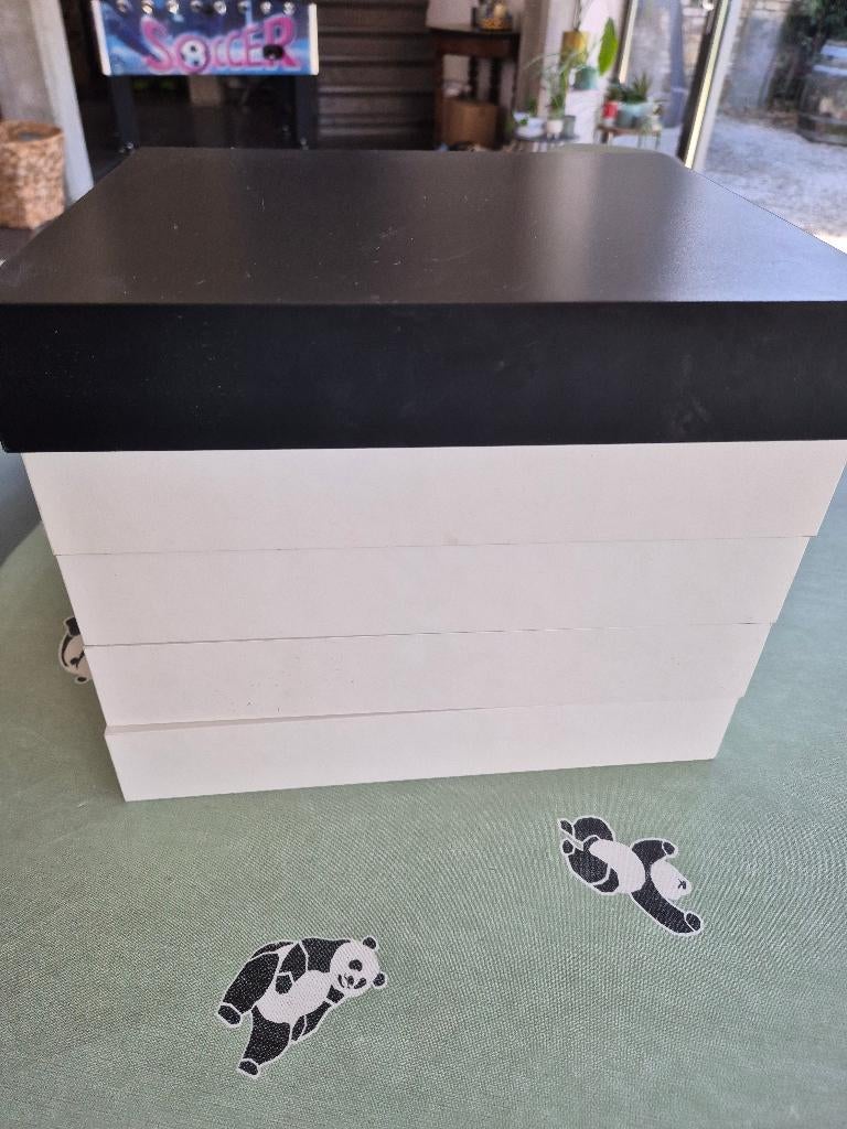 Wandplankjes lack ikea, Ophalen of Verzenden, Zo goed als nieuw
