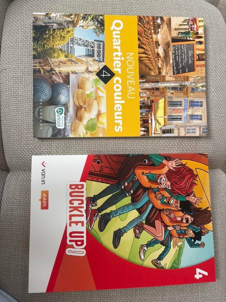 Schoolboeken Niveau4 quatre couleurs en Buckle Up 4, Ophalen, Zo goed als nieuw