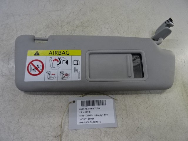 PARE-SOLEIL DROIT Audi A3 (8V1 / 8VK) (01-2012/10-2020), Auto-Union-Straße  1,
85057  Ingolstadt, DE, Info@audi.de, Audi, Utilisé