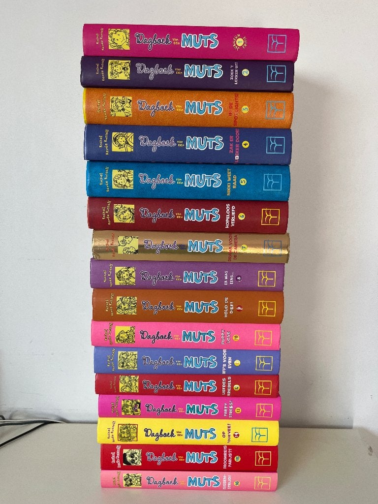 Dagboek van een muts 16 delen, Boeken, Ophalen, Gelezen, Rachel Renée Russell