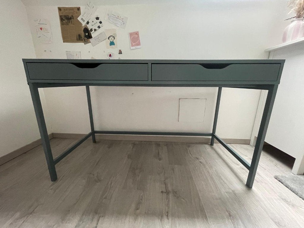 ikea bureau, Maison & Meubles, Bureau d'écolier, Autres styles, Goulotte de câbles, 132 cm
