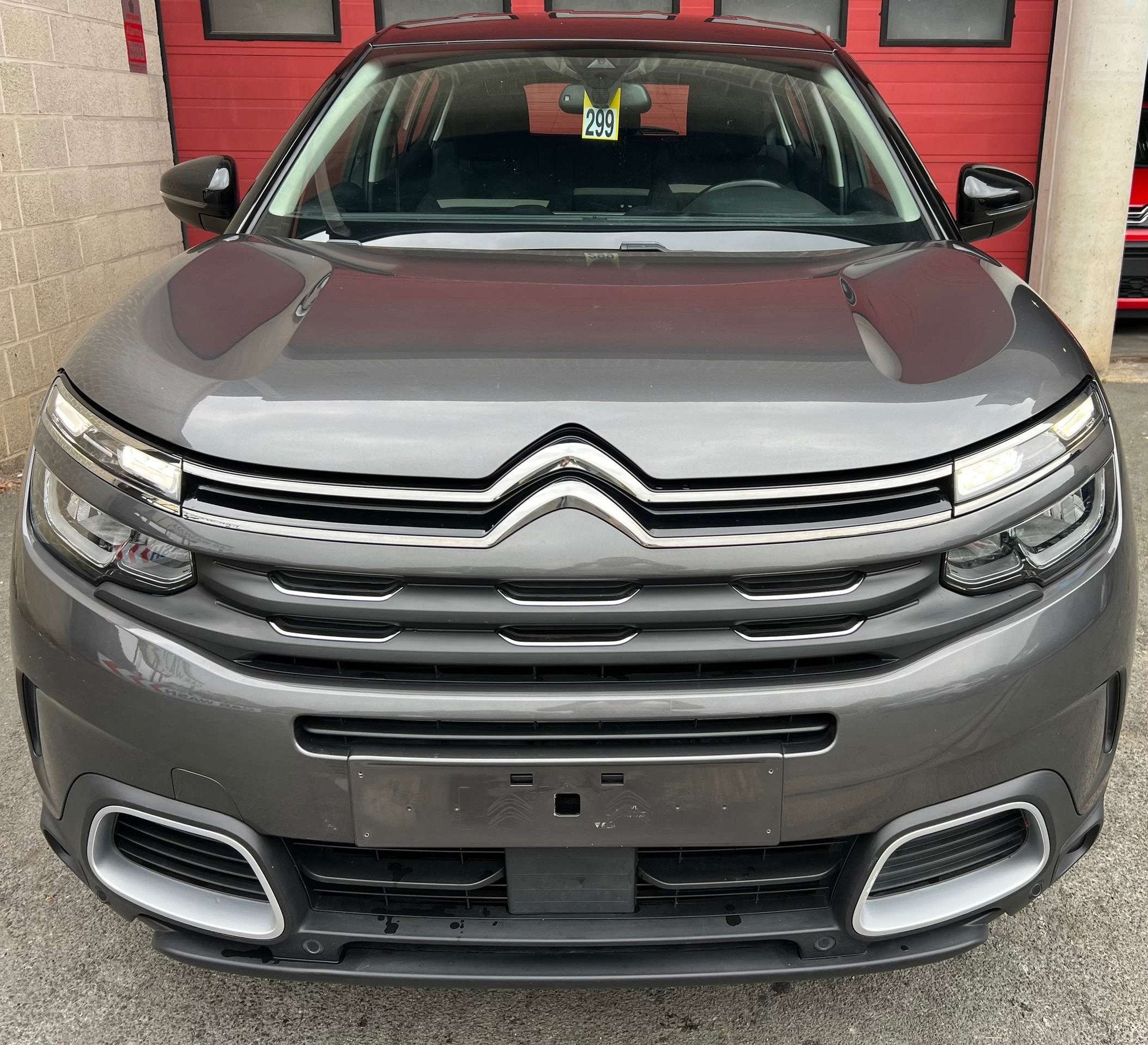 Citroën C5 Aircross 1.2i Business + CAMÉRA + NAVI + CAR-PA, Automaat, Lichtsensor, Gebruikt, Euro 6