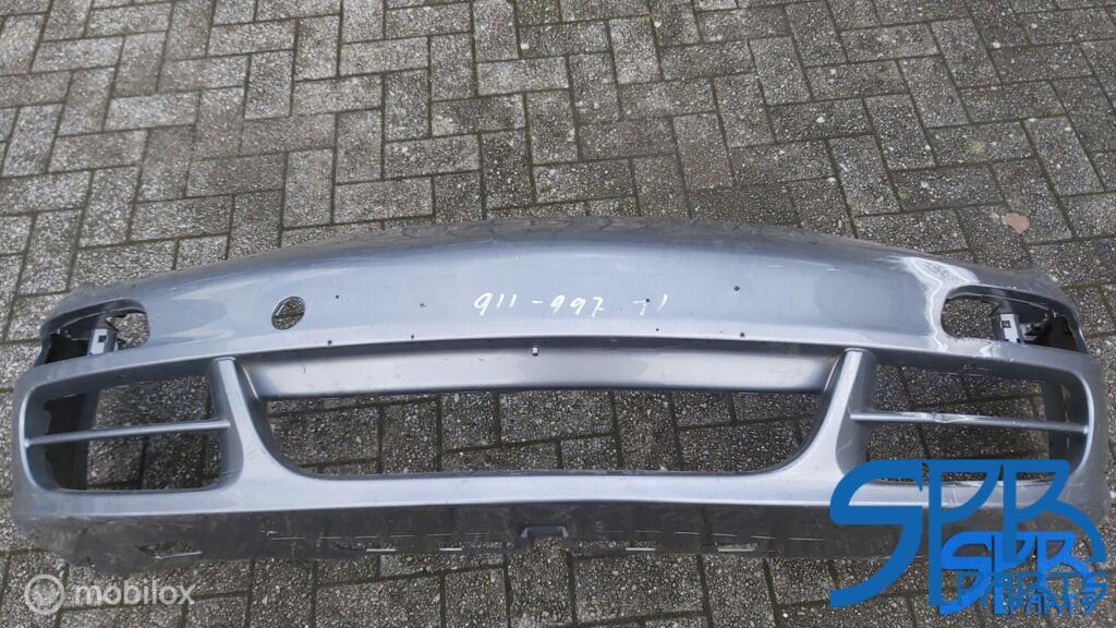 Voorbumper 99750531100 PORSCHE 911 997 VOOR BUMPER D. GRIJS, Auto-onderdelen, Gebruikt, Voor, Porsche, Ophalen of Verzenden