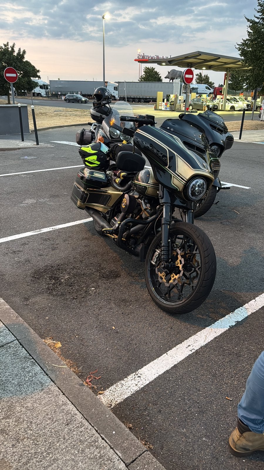 Harley davidson 2019 132”, Motos, Motos | Harley-Davidson, Entreprise, Enlèvement