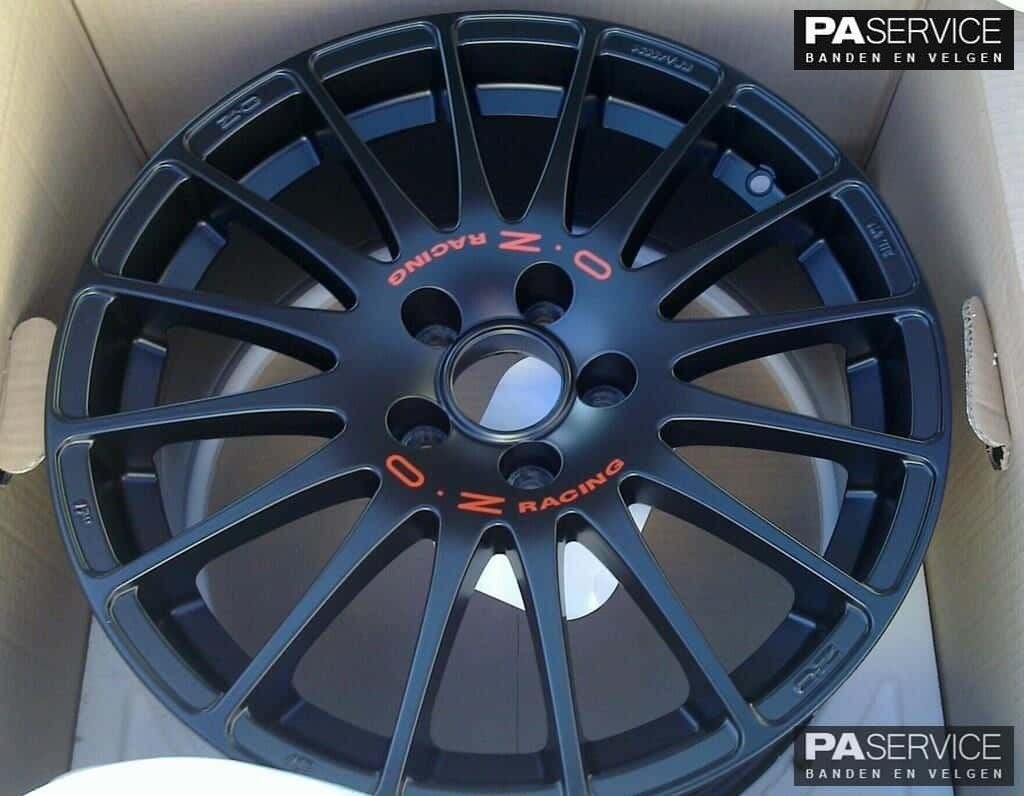 Nw 17 inch OZ Superturismo Mini F55 F56 set inc Dunlop TPMS, Autos : Pièces & Accessoires, Pneus & Jantes, Neuf, Pneus et Jantes
