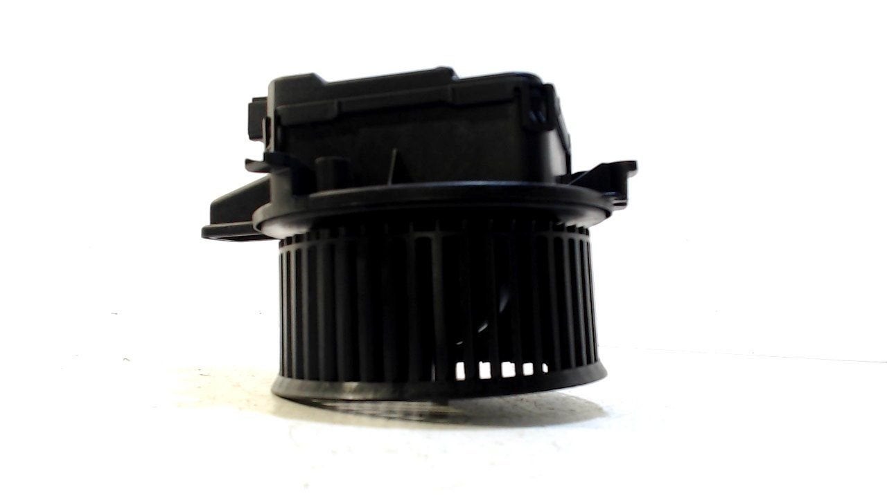 Kachel ventilator motor Audi A4, Autos : Pièces & Accessoires, Onderdelen@venauto.nl, Van der Ven Autorecycling B.V., Ettenseweg 76, 4706 PB Roosendaal, The Netherlands