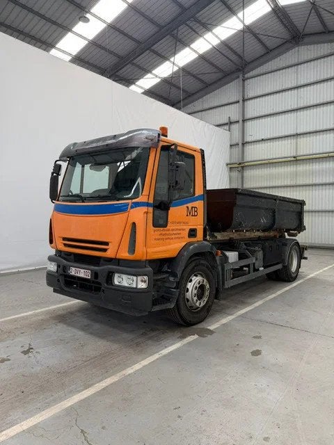 Iveco EuroCargo 180 28 (année de construction 2004), Achat, Entreprise, Iveco, Boîte manuelle