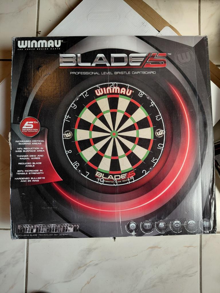 Winmau Blade 5 NOUVEAU !, Enlèvement ou Envoi, Cible de fléchettes