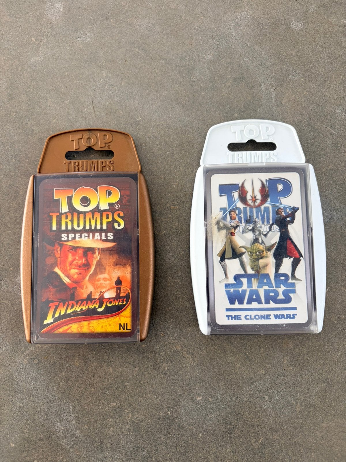 2 Top Trumps Specials: Indiana Jones + Star Wars, Een of twee spelers, Ophalen of Verzenden, Zo goed als nieuw, HASBRO
