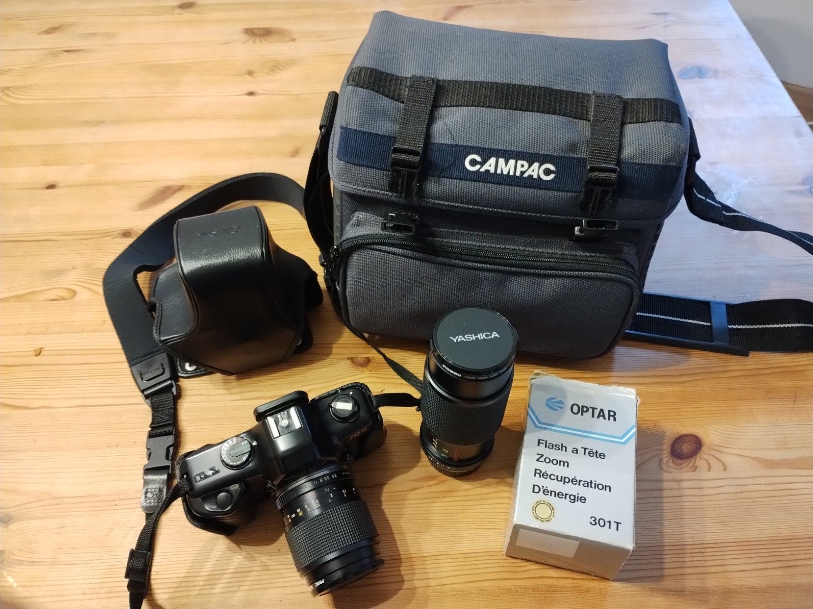 Complete Vintage Yashica 108 Multi Program SLR Camera, Audio, Tv en Foto, Ophalen of Verzenden, Zo goed als nieuw, Spiegelreflex