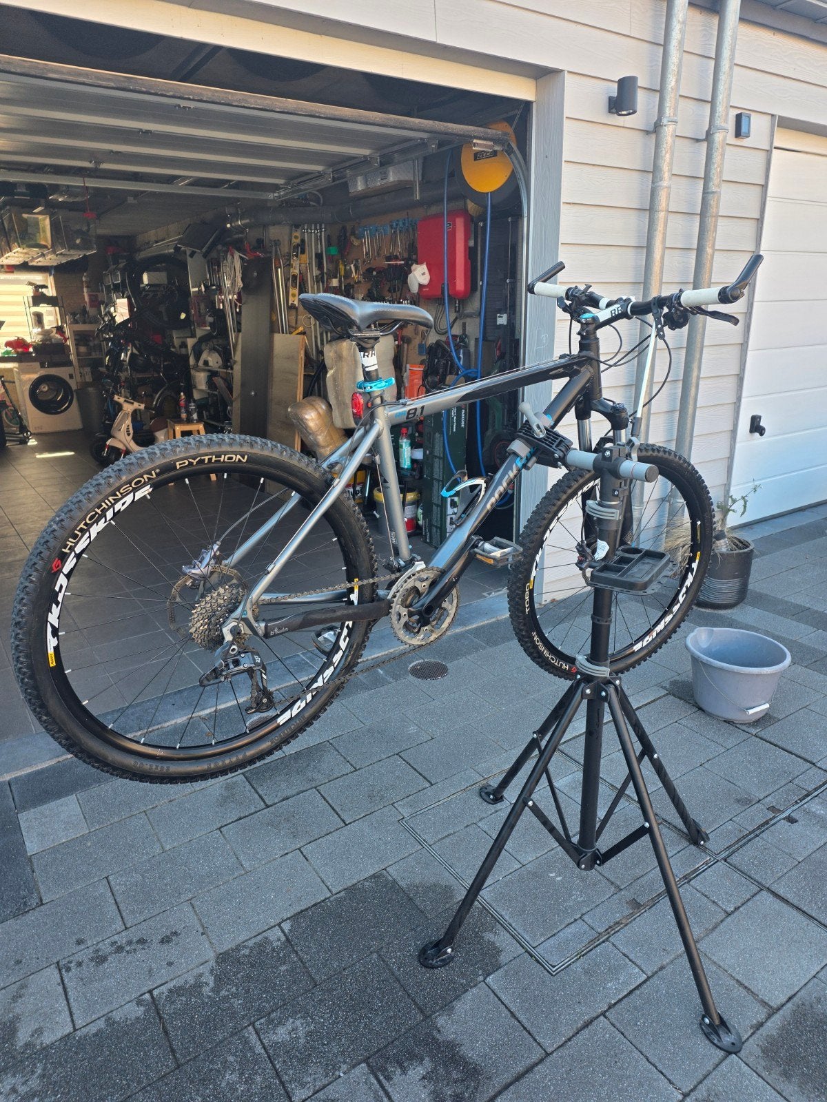 BTWIN vtt rockrider RR 8.1  ( jante special mavic crossride/, Vélos & Vélomoteurs, Enlèvement ou Envoi