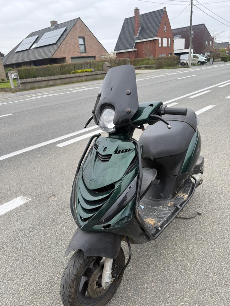 piaggio zip 4t voor onderdelen, Ophalen, Zo goed als nieuw, Zip