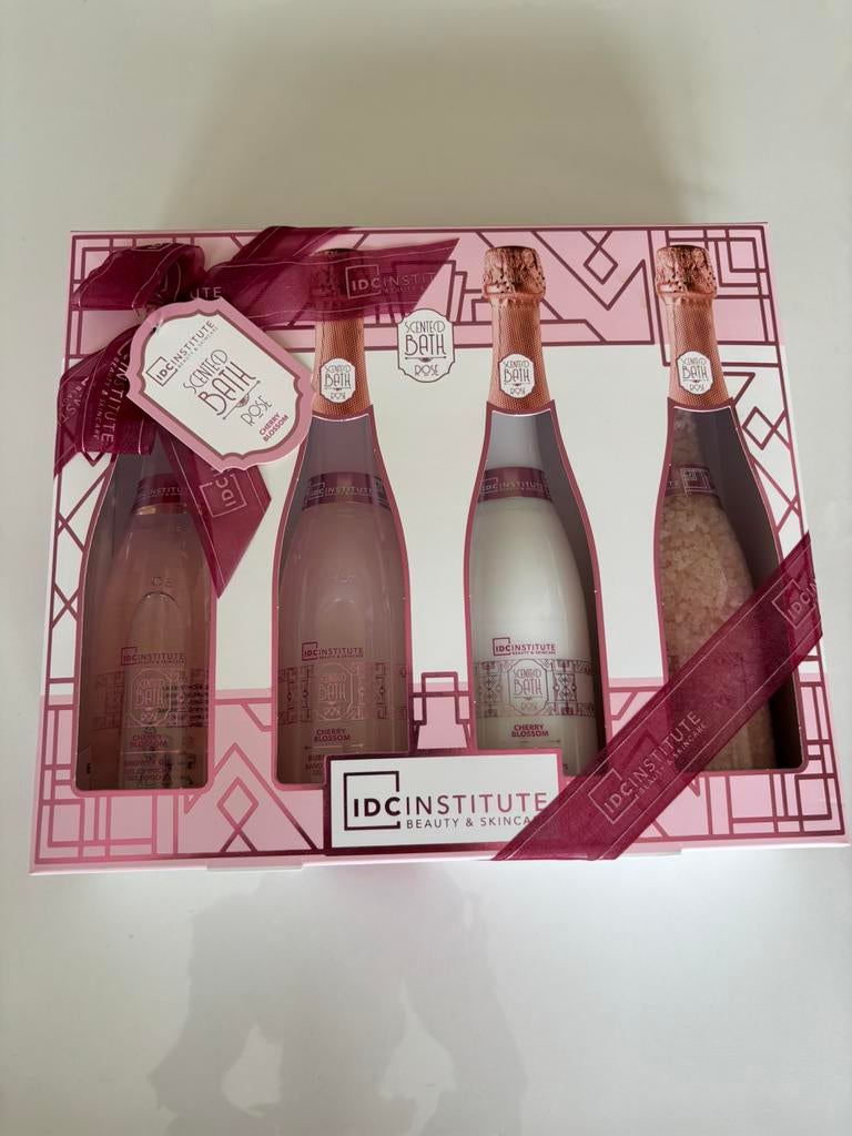 IDC Instute Scented Bath Cherry Blossom, Ophalen of Verzenden, Nieuw, Bad & Douche