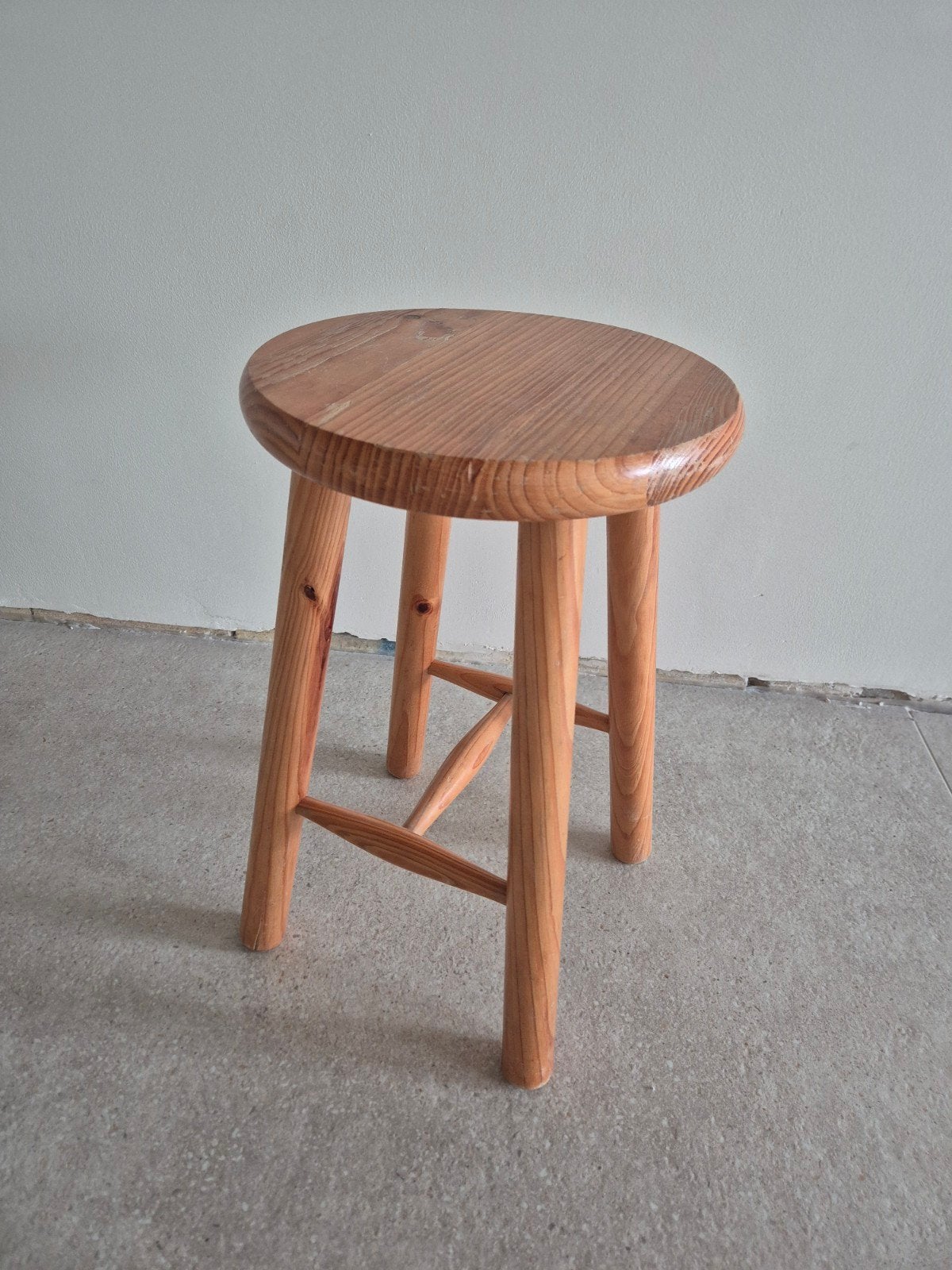 Mooi massief houten krukje, Enlèvement