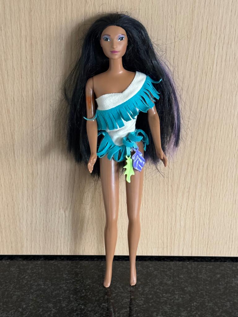 Barbie Pocahontas Disney 1966 ( vintage ), Kinderen en Baby's, Speelgoed | Poppen, Ophalen of Verzenden, Gebruikt, Barbie