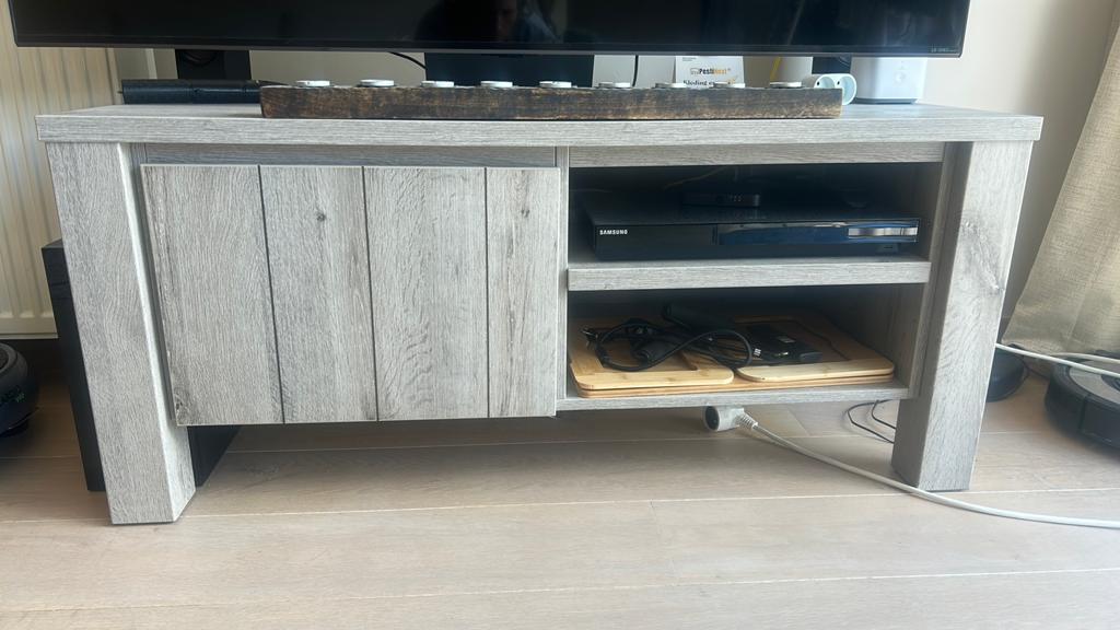 Tv kast tv meubel houten televisiekast - grijs hout, Huis en Inrichting, Ophalen, Zo goed als nieuw
