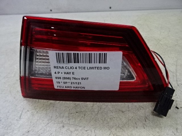 PANNEAU ARRIÈRE DROIT AVEC LAMPE Clio IV (5R) (26550796R), Utilisé, Renault