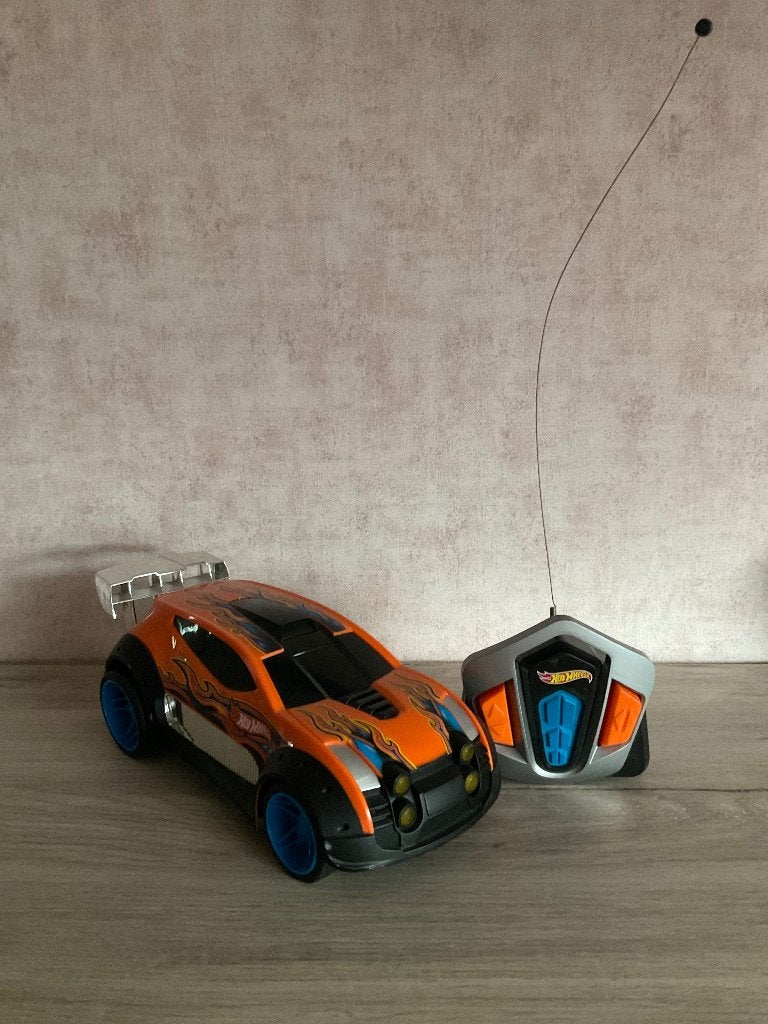 Hotwheels auto’s en Steyr tractor, Ophalen, Zo goed als nieuw