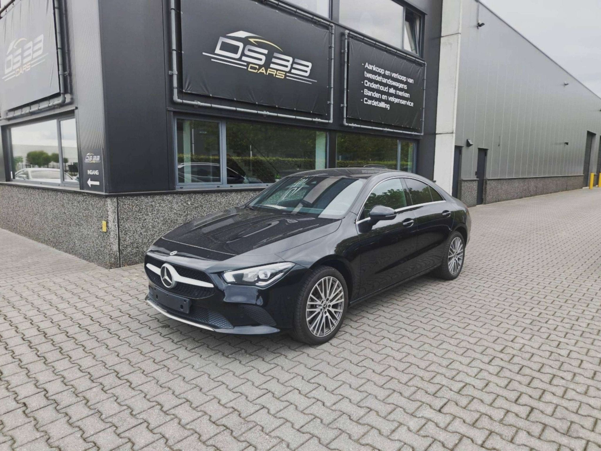 Mercedes-Benz CLA 250 e PHEV Business/LED/WarmLeder/CAM/18"/, Gebruikt, Zwart, 4 cilinders, Zwart
