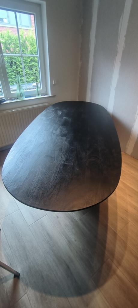 Zwarte eettafel mangohout B250 H76 D110, Ophalen