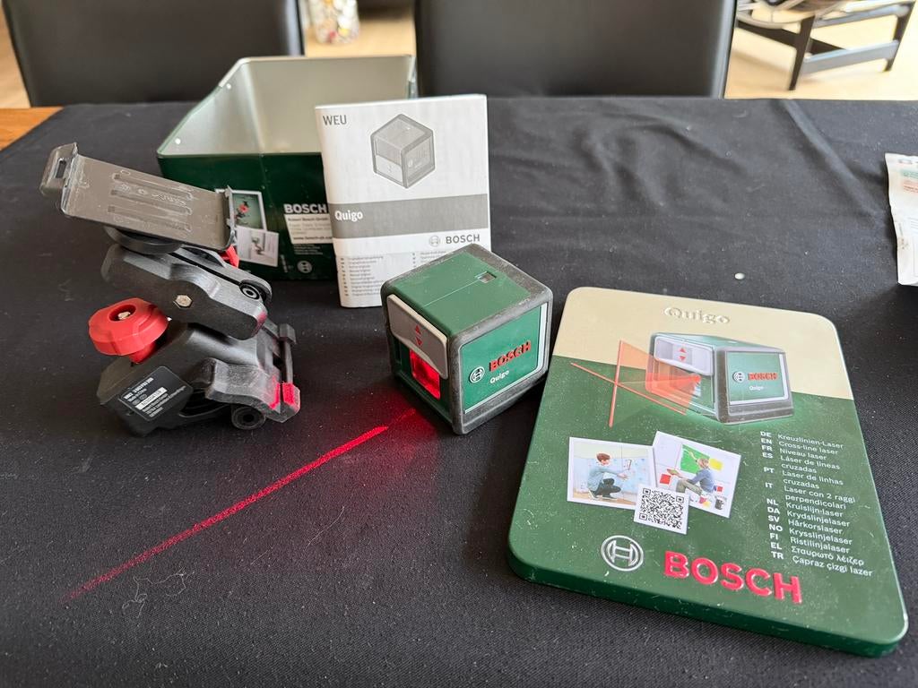 Bosch kruislijn laser quigo, Doe-het-zelf en Bouw, Ophalen, Zo goed als nieuw, Overige meters