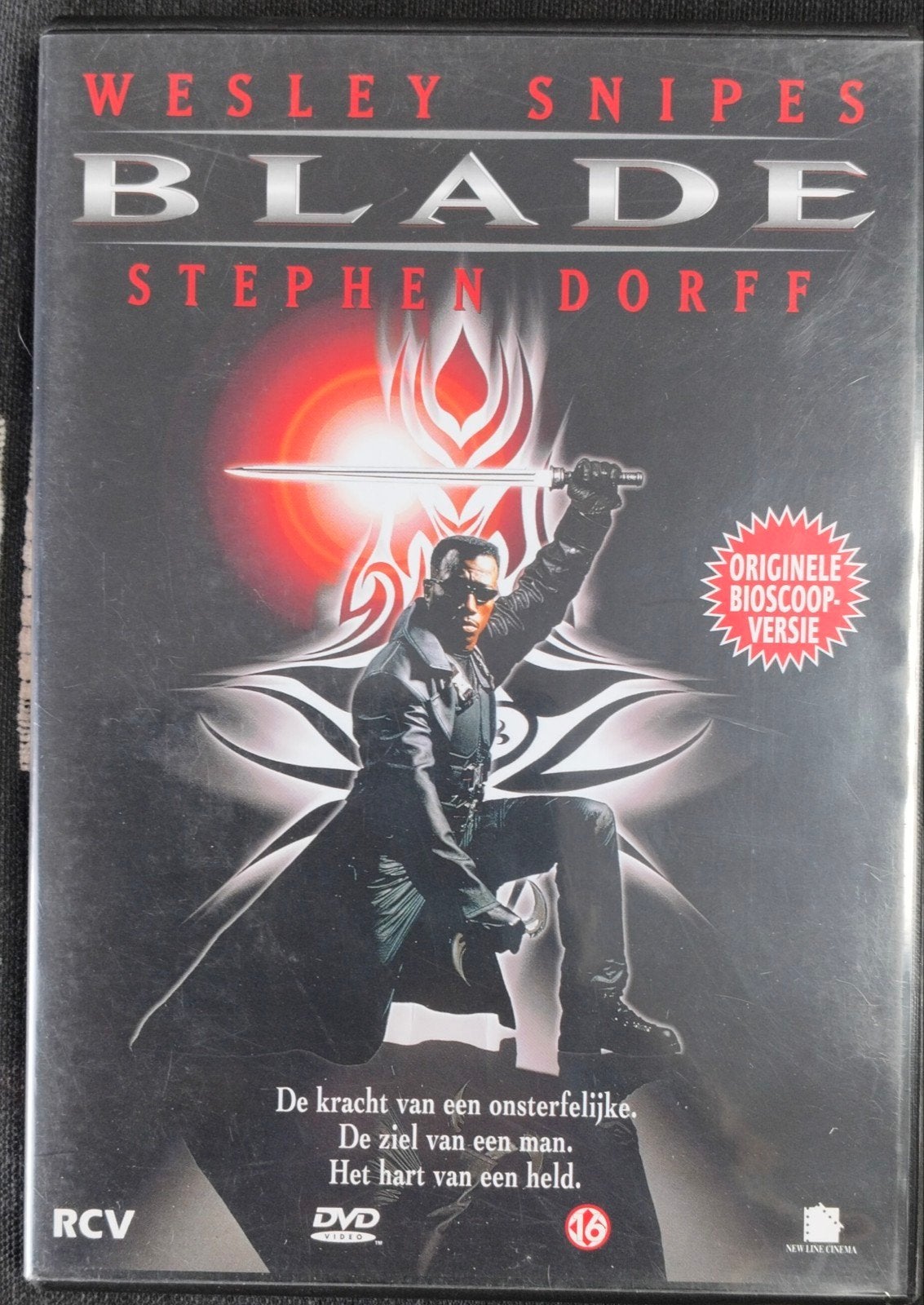 Blade, Ophalen, Engels, Vanaf 16 jaar, Nederlands