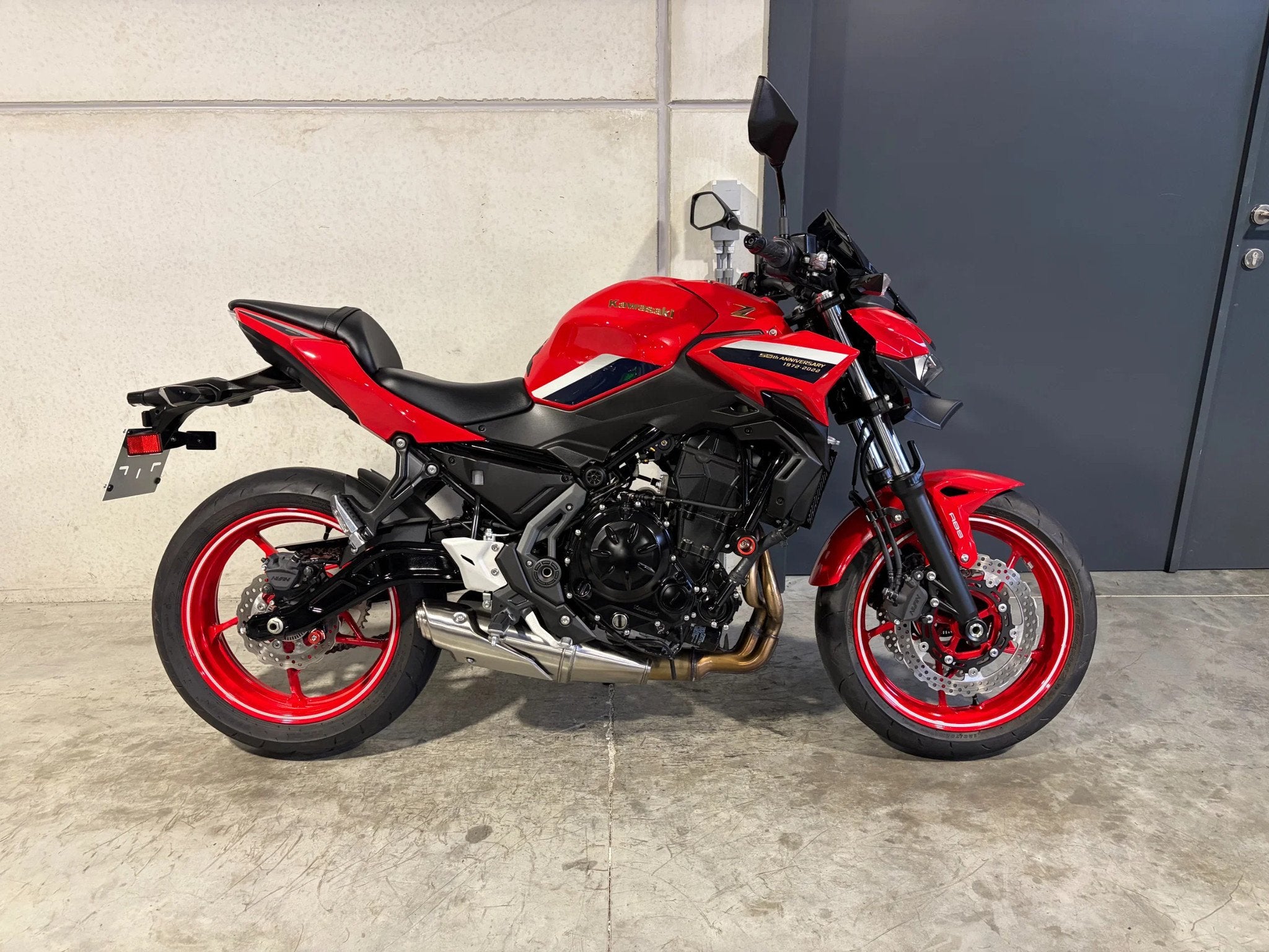 Kawasaki Z650 anniversary edition in topstaat (bj 2023), Bedrijf, Meer dan 35 kW, Overig, 650 cc