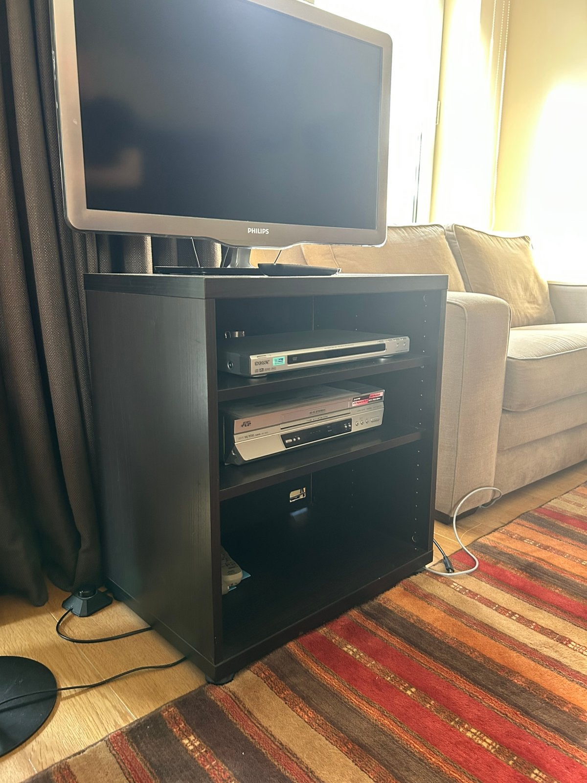 Petit meuble tv en bois noir, 25 à 50 cm, Moins de 100 cm, Enlèvement, Utilisé