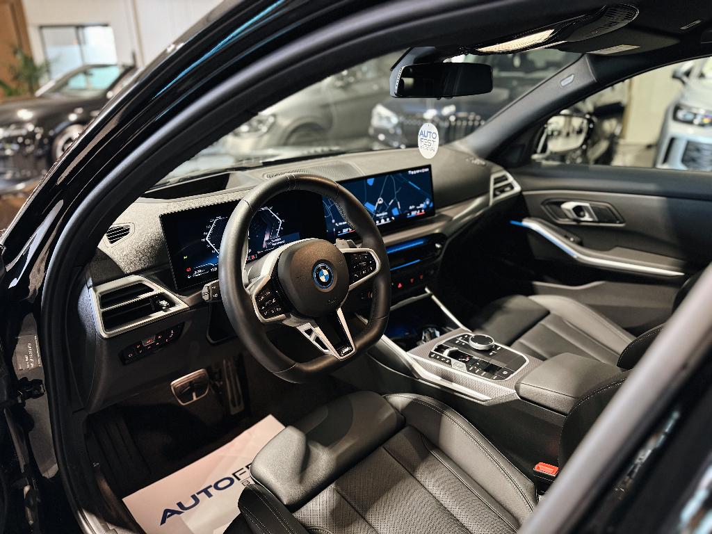 Lifting de la BMW 330e Sedan M-Sport PRO Facelift - Garantie, Cuir, 215 kW, Achat, Euro 6