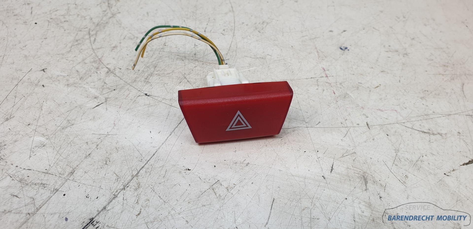 Interrupteur de feux de d tresse Toyota Aygo Citro n C1 Peug, Info@toyota.co.jp, Citroën, Toyota Motor Corporation, Toyota-Cho 1
471-8571  Toyota City