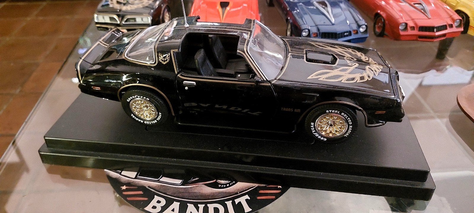 Nette smoky and the bandit t/a ertl no box, Hobby en Vrije tijd, Modelauto's | 1:18, Ophalen of Verzenden, Auto, ERTL