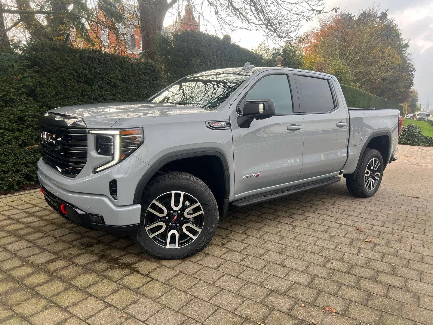 GMC Sierra AT4 6.2L V8 €67.900,- excl btw. (automaat), Auto's, GMC, Automaat, 8 cilinders, Parkeersensor, Leder