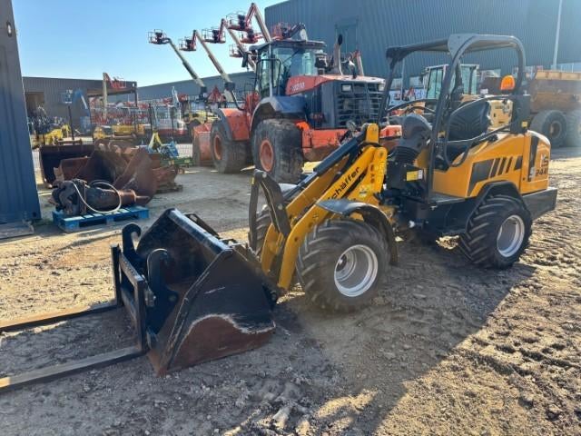 kniklader Schäffer 2445S (550h), Ophalen, Wiellader of Shovel