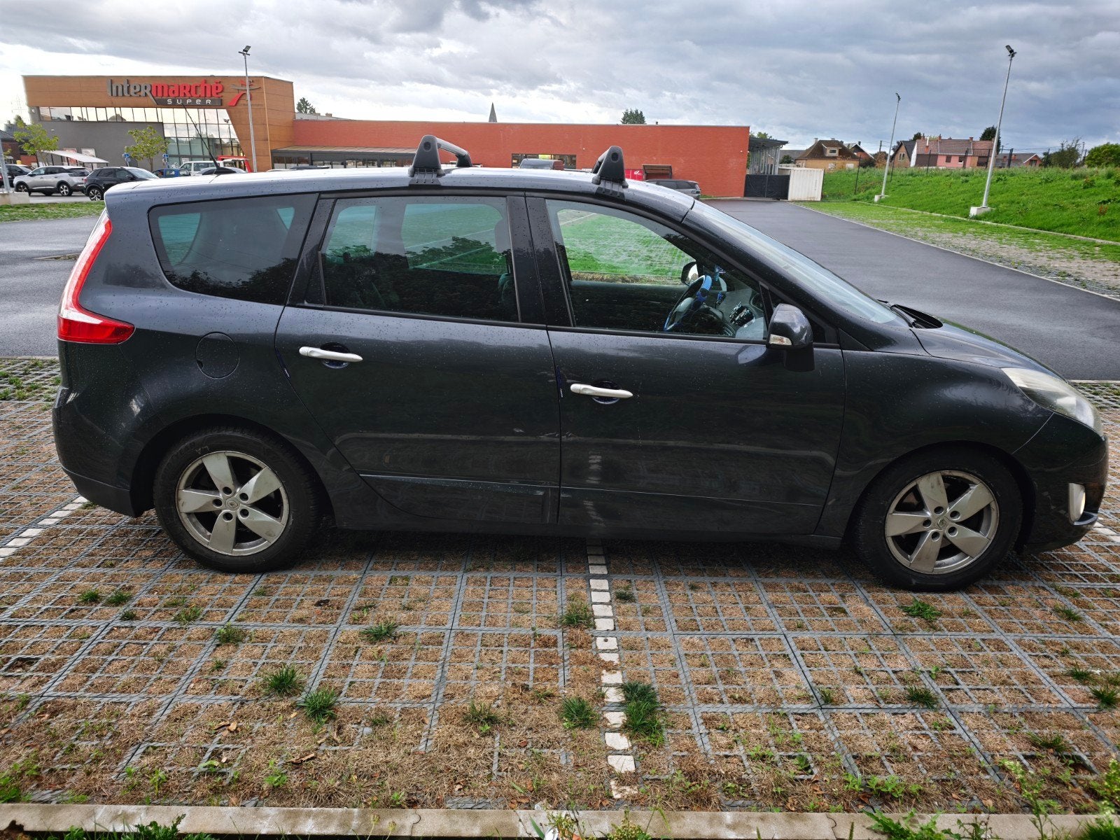 Renault Scénic, Autos, Euro 5, Achat, 7 places, Boîte manuelle