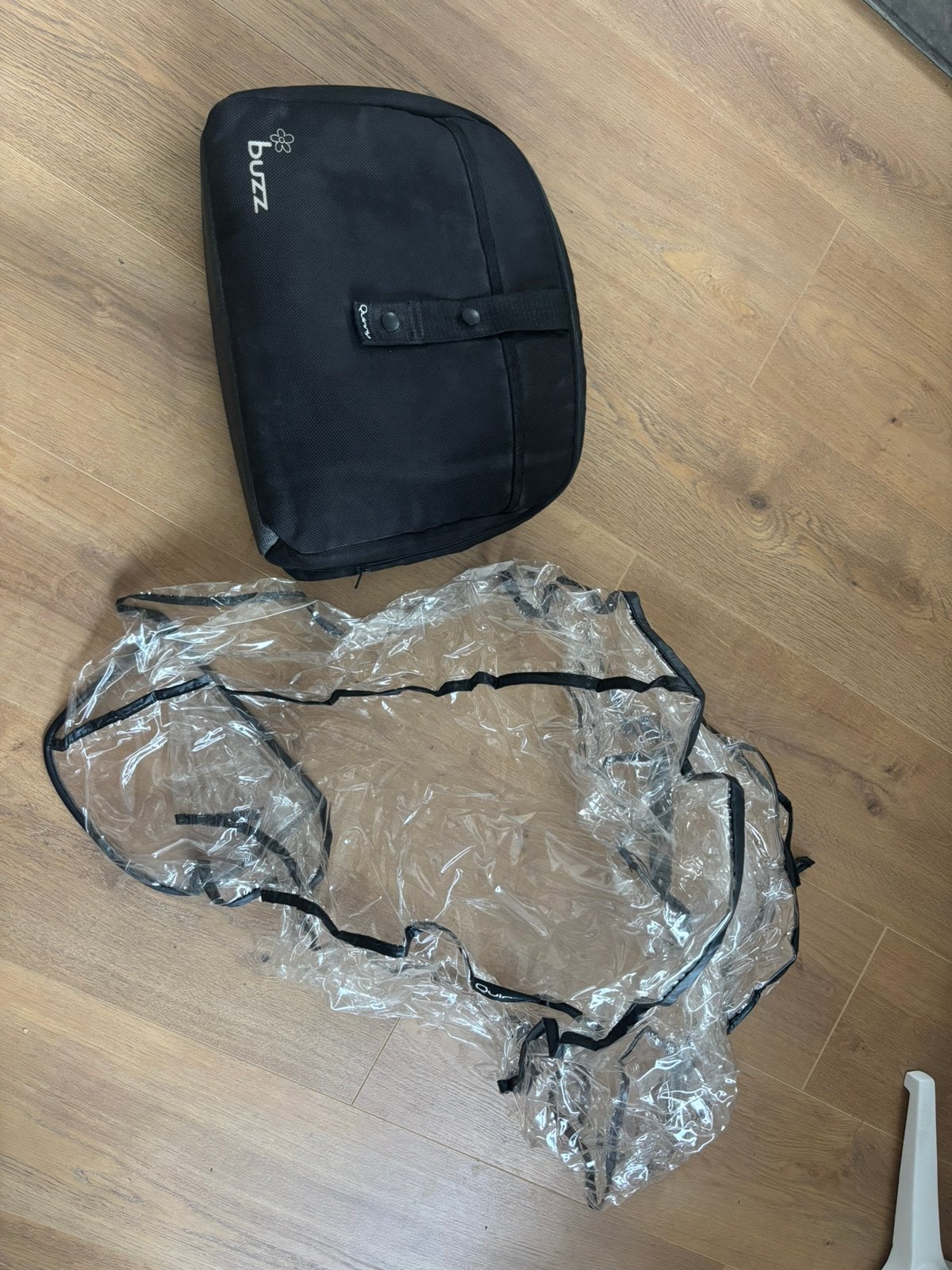 Quinny Buzz – tas + regenhoes, Ophalen, Zo goed als nieuw, Quinny, Regenhoes