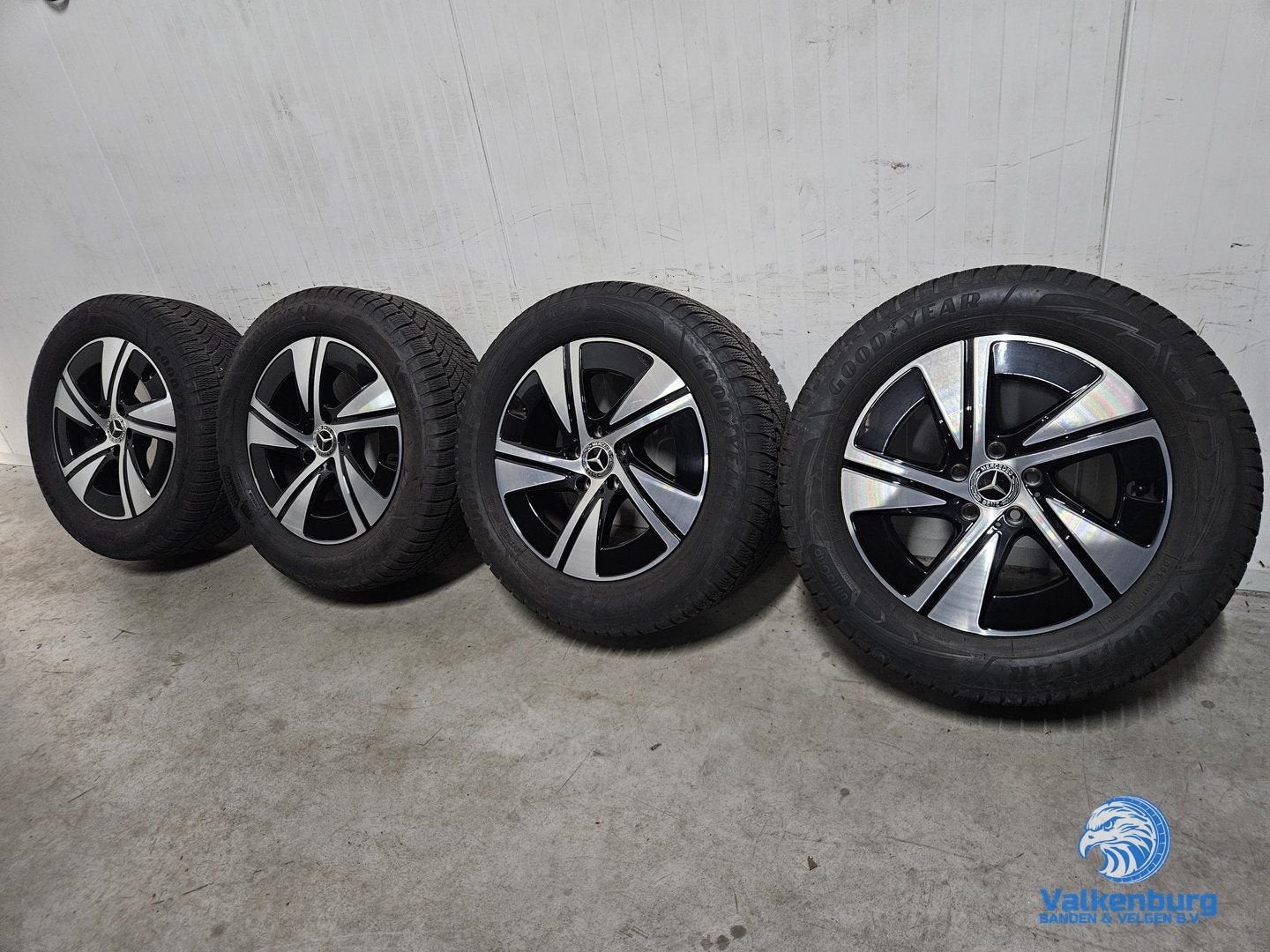 7mm! Originele Mercedes Vito V-klasse EQV Facelift 2024 W447, Pneus et Jantes, 17 pouces, Utilisé, -