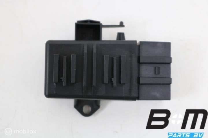 Regelapparaat stoelverwarming Audi A1 3DRS 2.0 TDI CFH 8X, Gebruikt
