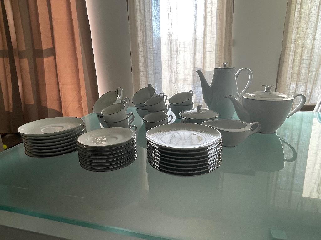 Antiek thee- en koffieservies van porselein, voor 10 pers., Antiek en Kunst, Ophalen
