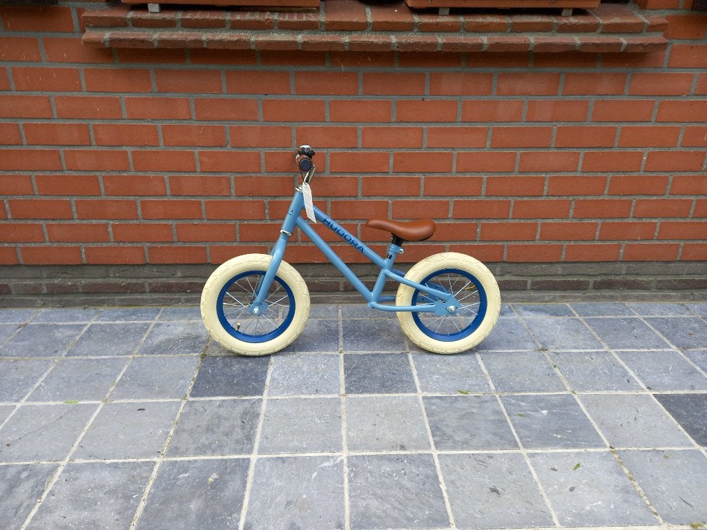 GLOEDNIEUWE loopfiets - incl doos en handleiding, Kinderen en Baby's, Speelgoed | Buiten | Voertuigen en Loopfietsen, Ophalen