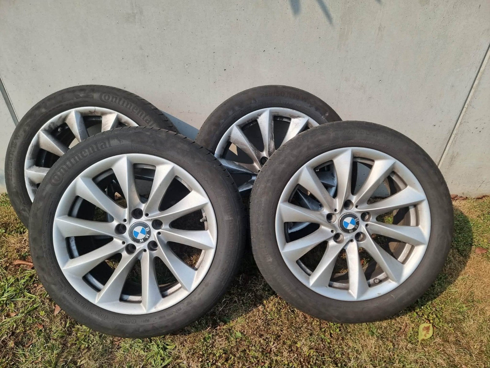 4 pneus 225/50 R18 95W sur jantes BMW, Autos : Pièces & Accessoires, Pneus & Jantes, Pneus et Jantes, Véhicule de tourisme, Pneus été