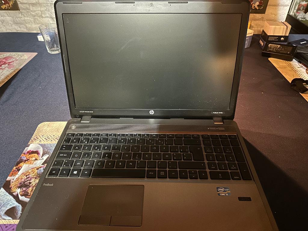 Lot laptops voor opmaak of onderdelen, Ophalen, Niet werkend