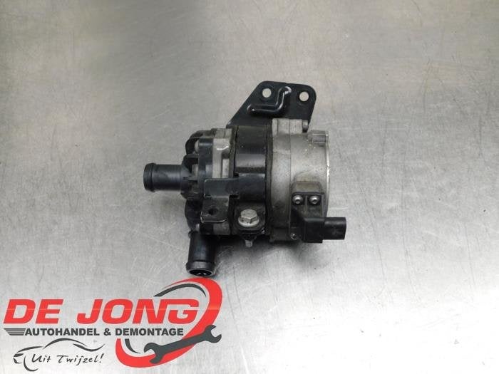 Extra waterpomp van een Audi Q7, Gebruikt, -, -, -