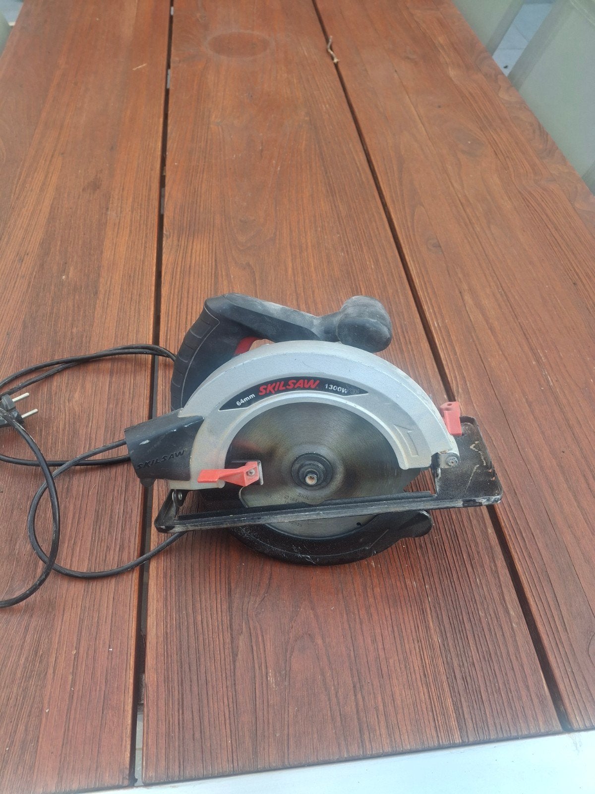 Skil afkortzaag cirkelzaag, Doe-het-zelf en Bouw, Gereedschap | Zaagmachines, Ophalen, Afkortzaag